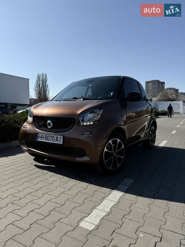 Купе Smart Fortwo 2015 в 
