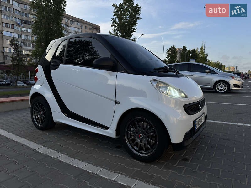 Купе Smart Fortwo 2012 в 