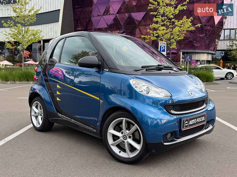 Купе Smart Fortwo 2010 в 