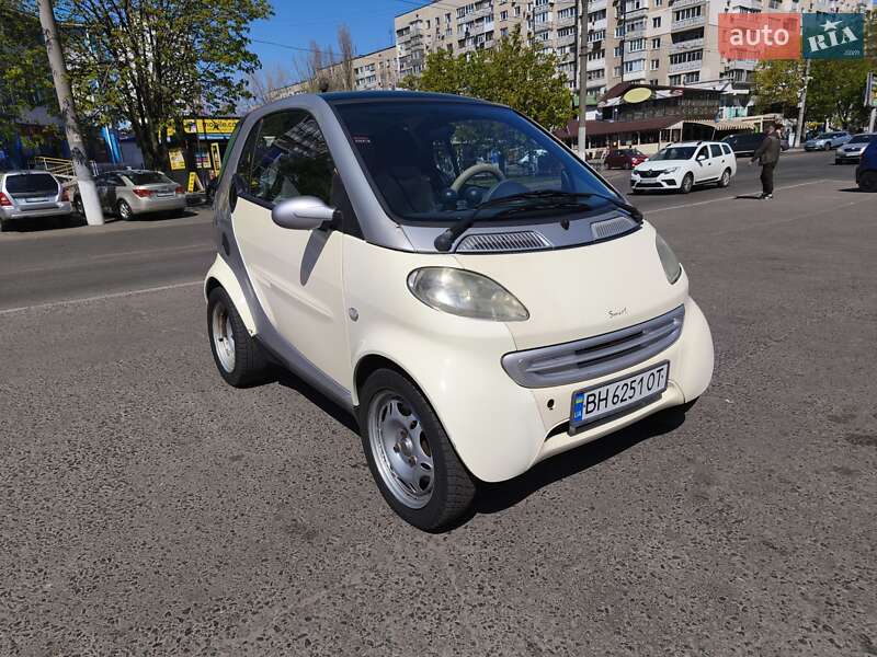 Купе Smart Fortwo 2001 в 