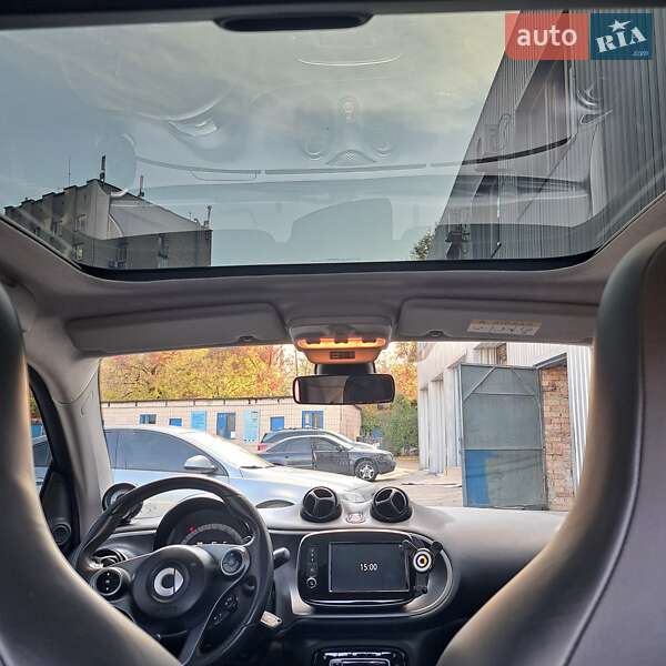 Купе Smart Fortwo 2015 в Киеве фото 12 Купе Smart Fortwo 2015 в Киеве