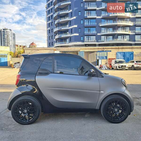 Купе Smart Fortwo 2015 в Киеве фото 11 Купе Smart Fortwo 2015 в Киеве