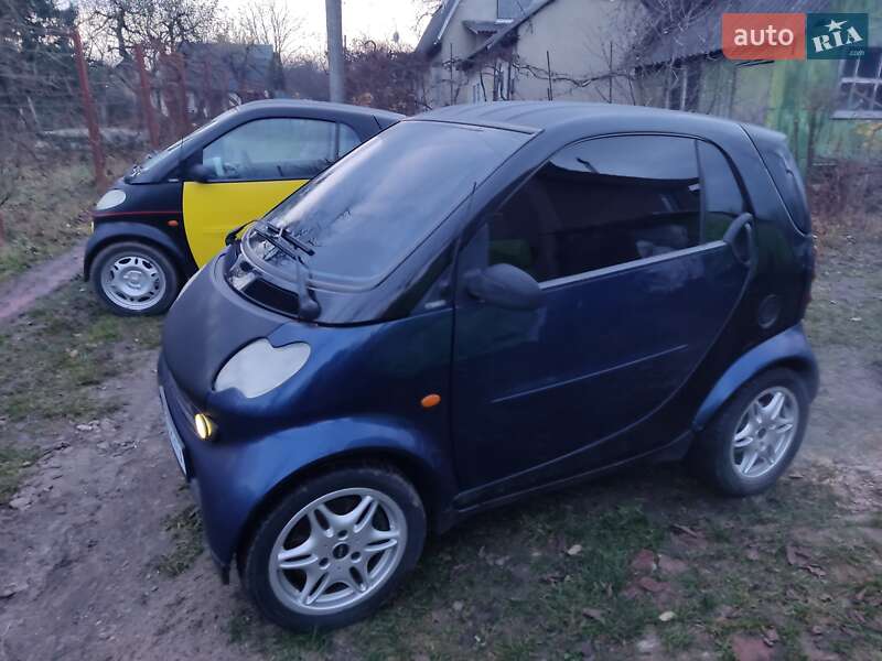 Купе Smart Fortwo 2003 в Чернівцях