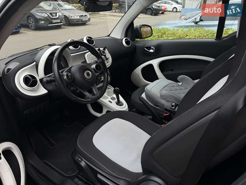 Купе Smart Fortwo 2015 в Киеве фото 10 Купе Smart Fortwo 2015 в Киеве