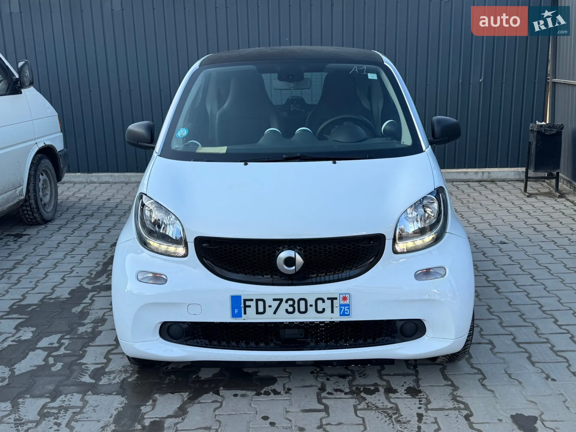 2018 Smart Fortwo - мініатюра 24