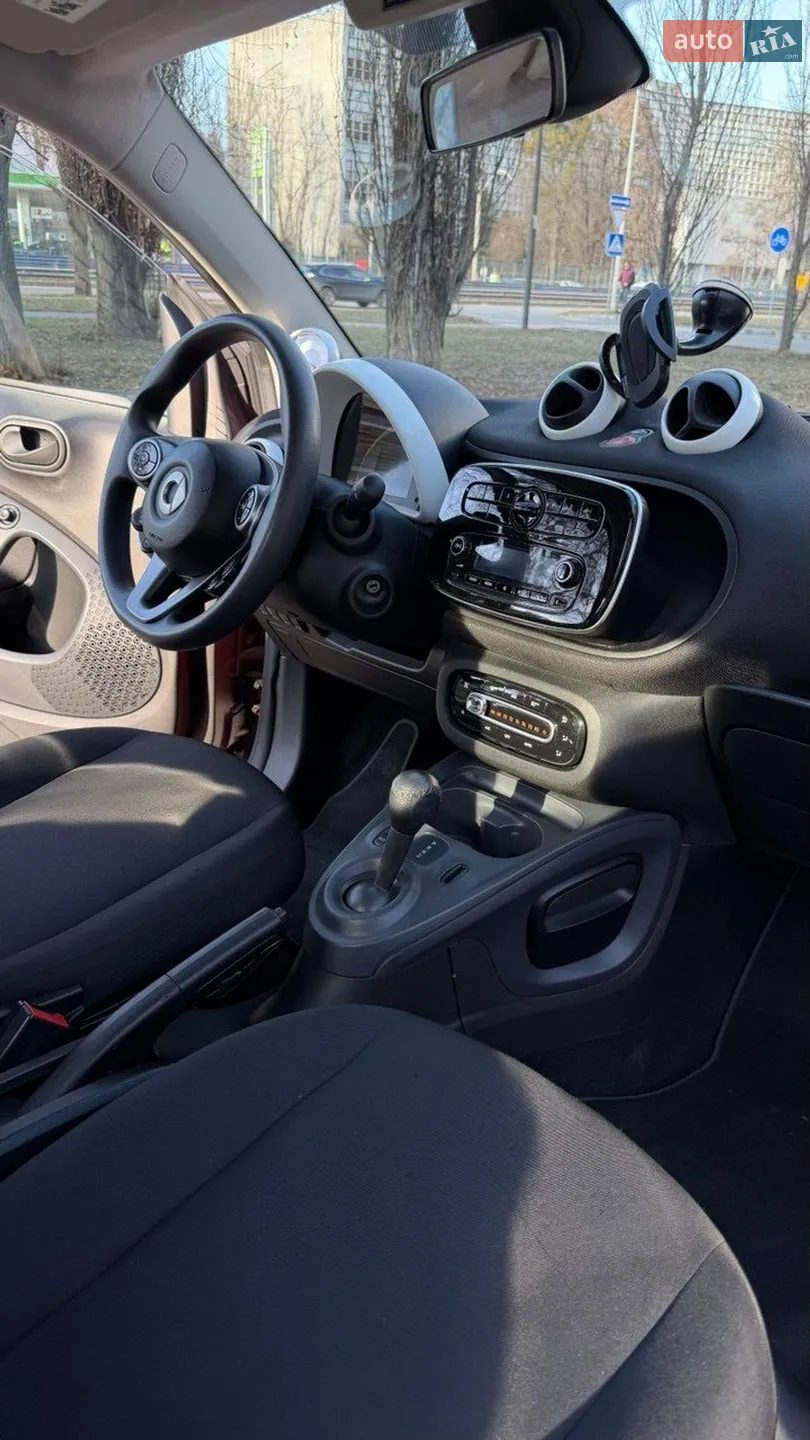 2019 Smart Fortwo - мініатюра 3