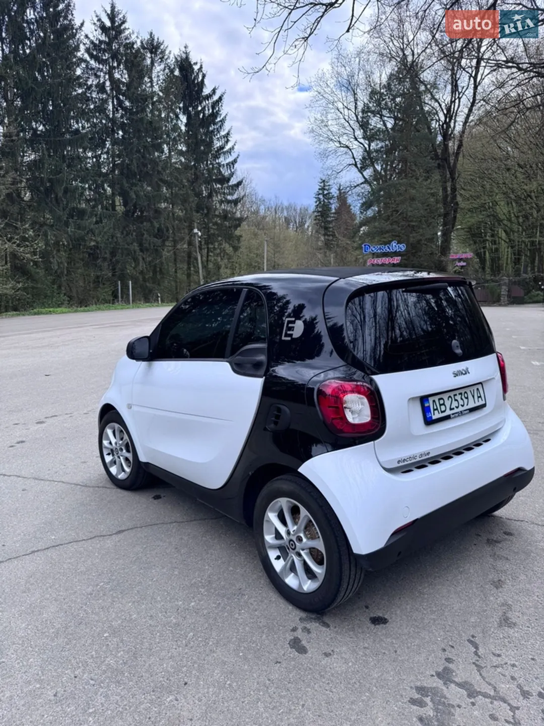 2018 Smart Fortwo - мініатюра 12