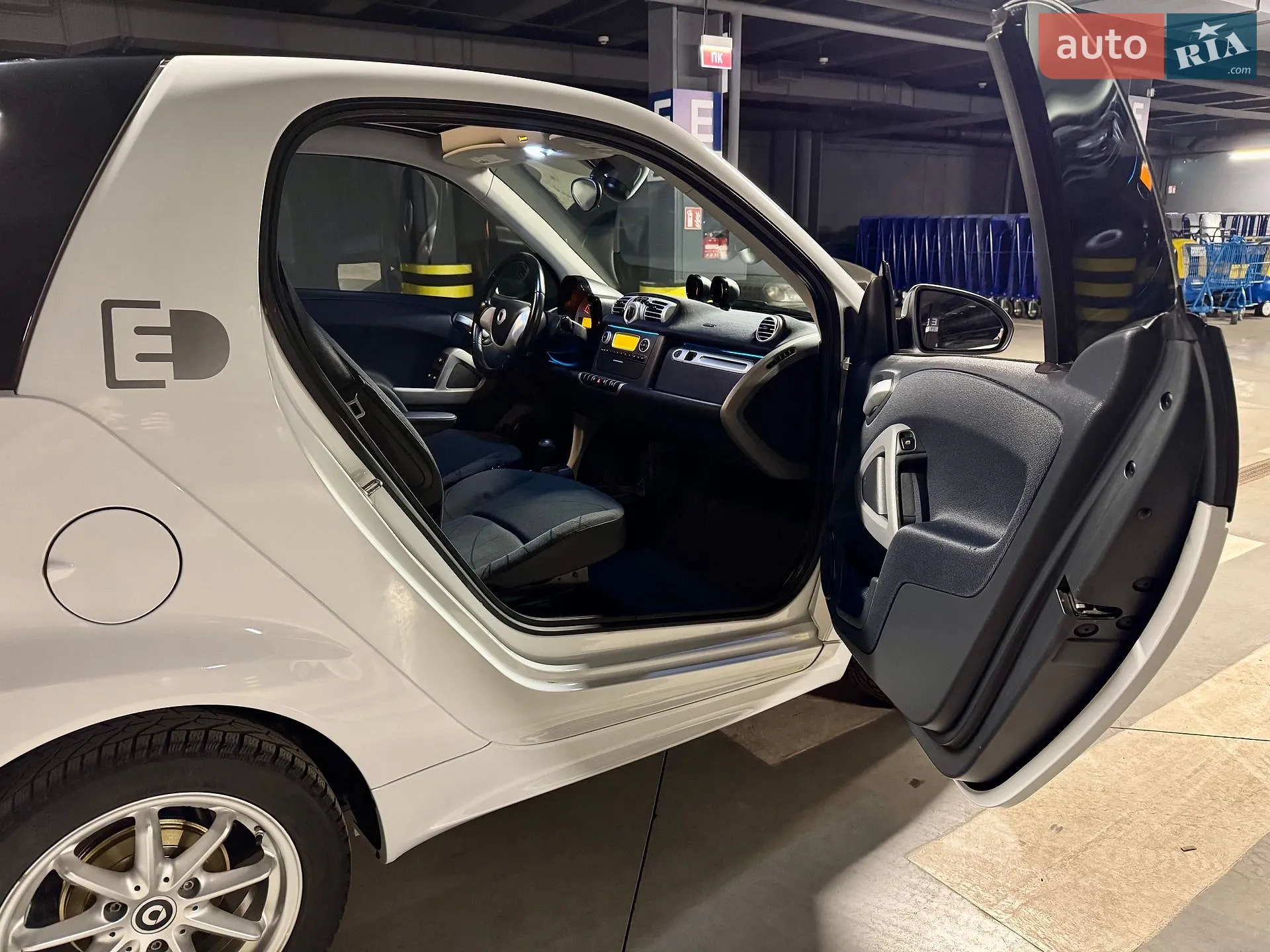 2014 Smart Fortwo - мініатюра 16
