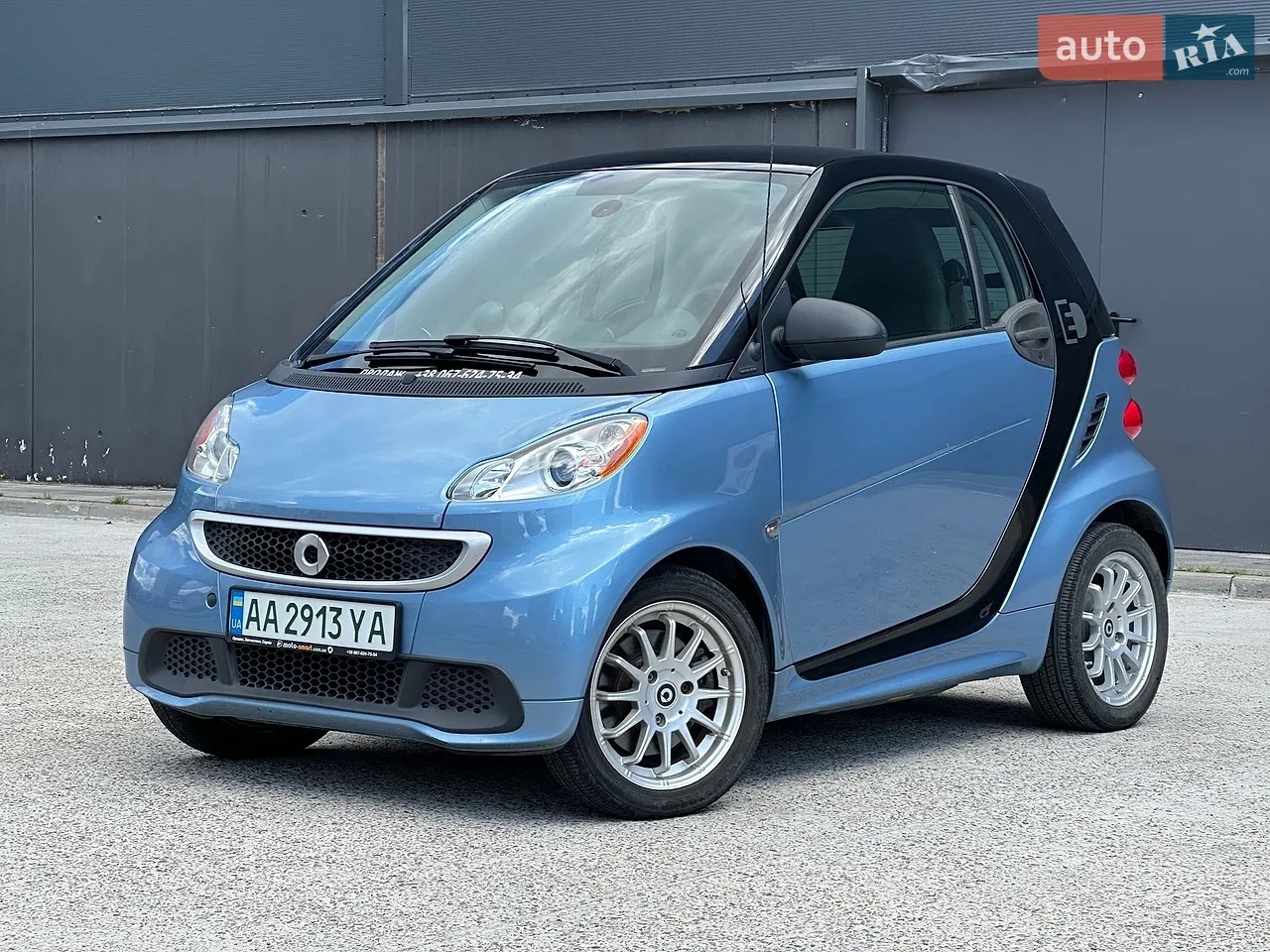 2020 Smart Fortwo - мініатюра 16