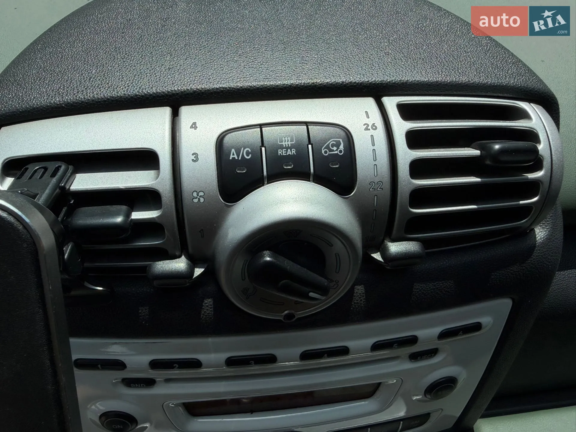 2010 Smart Fortwo - мініатюра 21