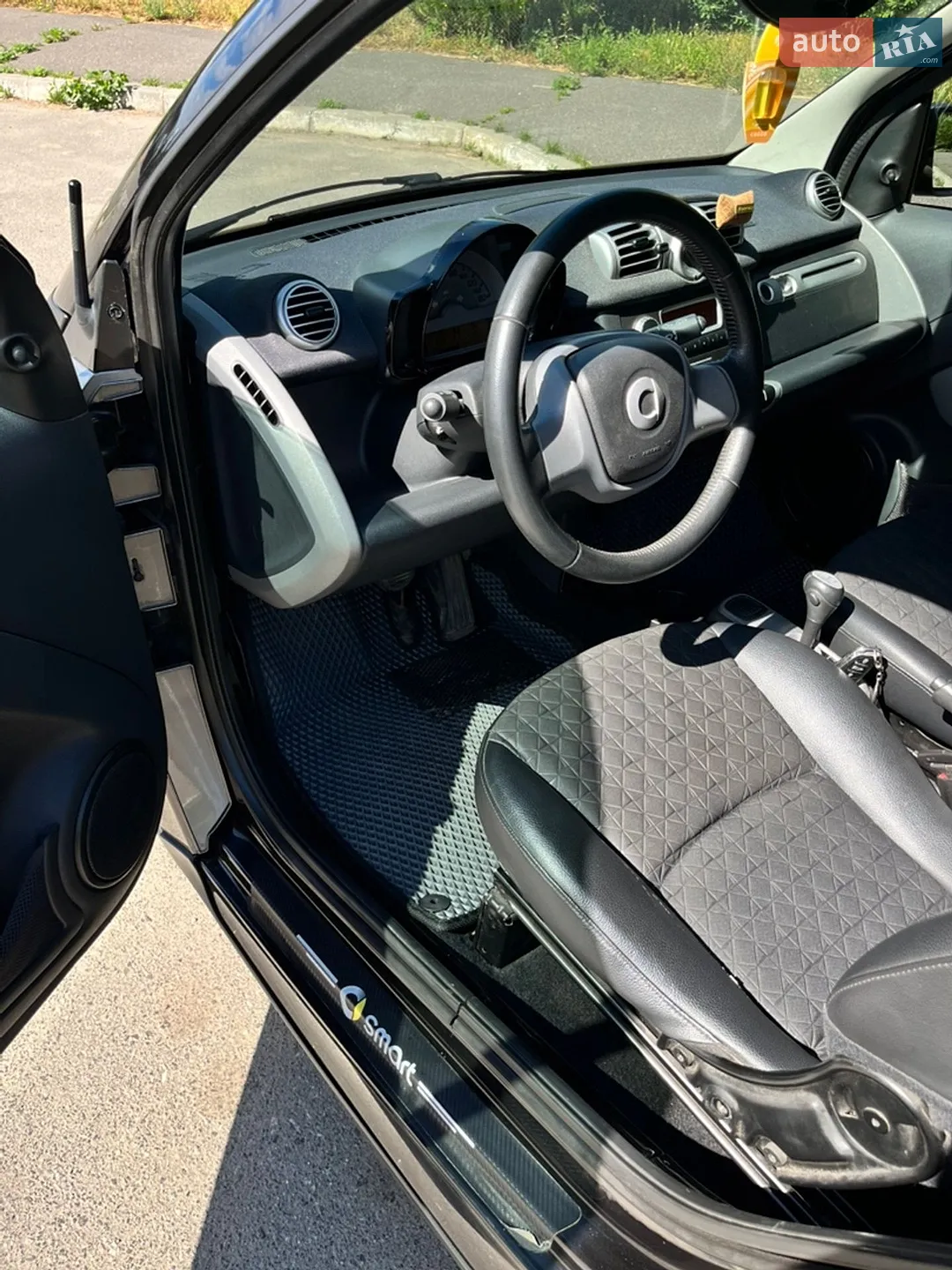 2011 Smart Fortwo - мініатюра 11