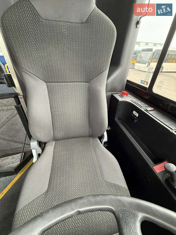 Городской автобус Solaris Urbino 2011 в Ровно