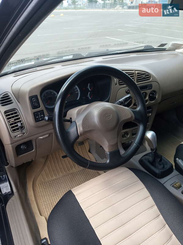 Седан SouEast Lioncel 2006 в Киеве