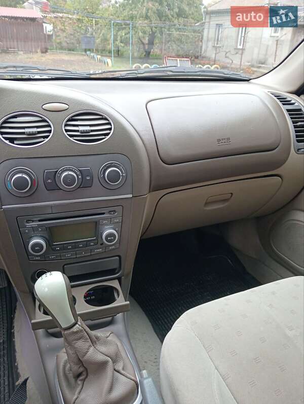 Седан SouEast Lioncel 2007 в Кропивницькому