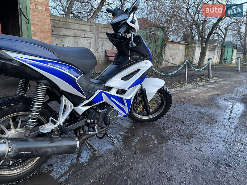Мопеди Spark SP 125C-4WQ 2019 в Харкові фото 3 Мопеди Spark SP 125C-4WQ 2019 в Харкові