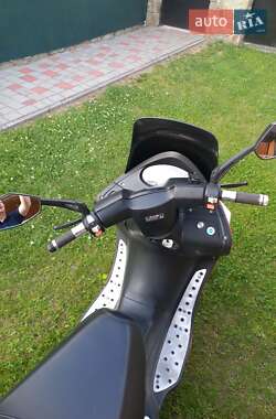 Мопеды Spark SP 150-S28 2000 в 