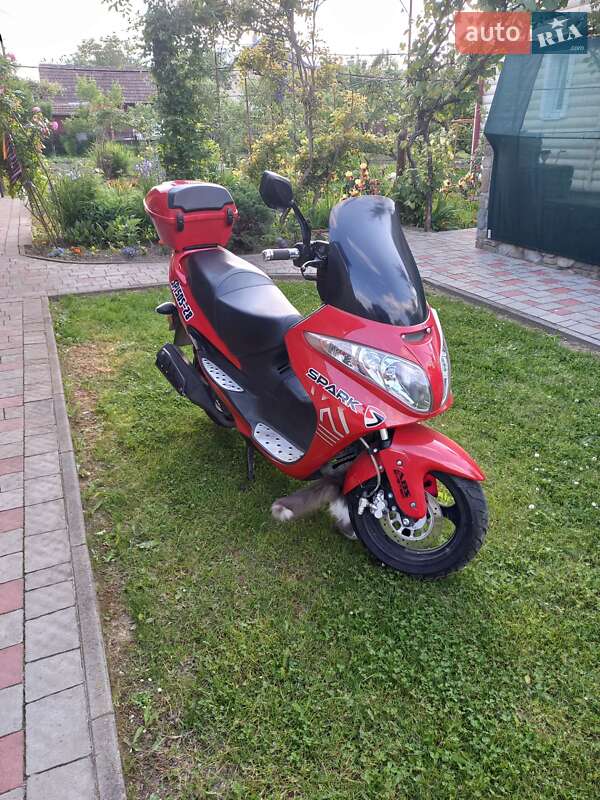 Мопеды Spark SP 150-S28 2000 в 