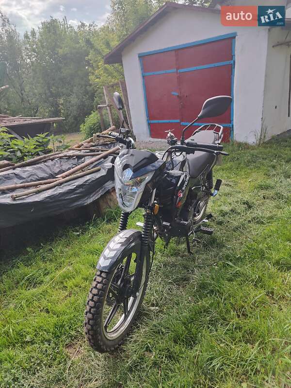 Мотоцикл Классік Spark SP 150R-15 2024 в 