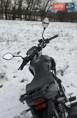Мотоцикл Классік Spark SP 150R-15 2024 в 