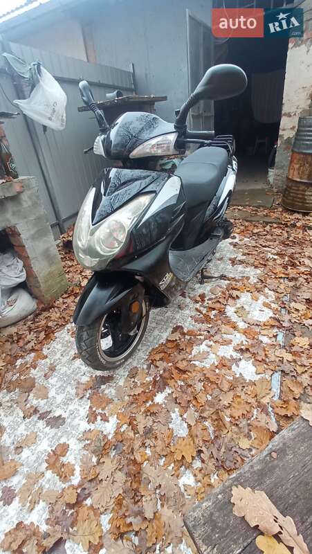 Мопеды Spark SP 150S-17 2014 в Залещиках фото 2 Мопеды Spark SP 150S-17 2014 в Залещиках