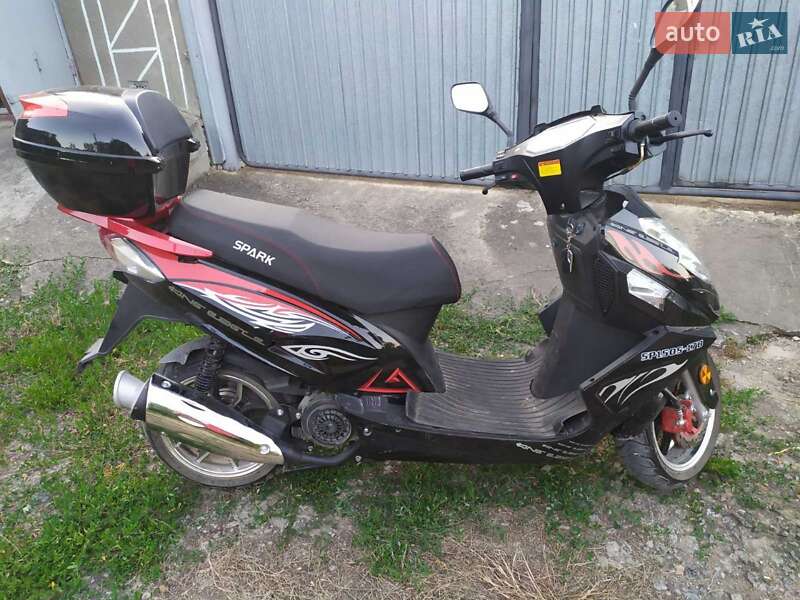 Скутер Spark SP 150S-17B 2020 в Кам'янець-Подільському