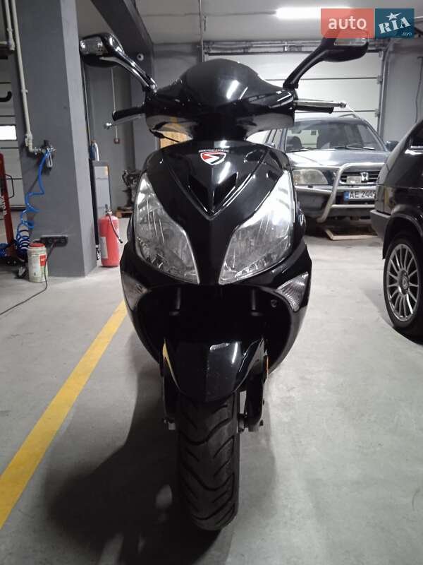 Максі-скутер Spark SP 150S-17R 2019 в Дніпрі