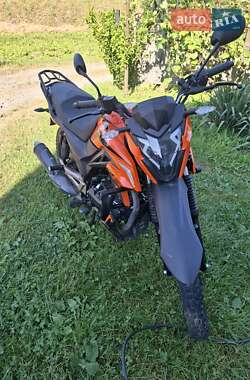 Мотоцикл Спорт-туризм Spark SP 200 2024 в 