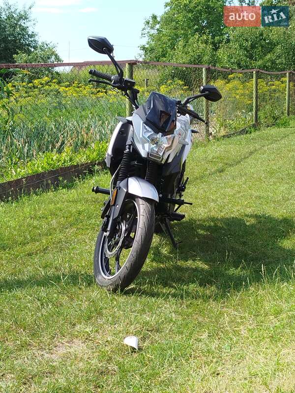 Мотоцикл Спорт-туризм Spark SP 200 2024 в Рожище