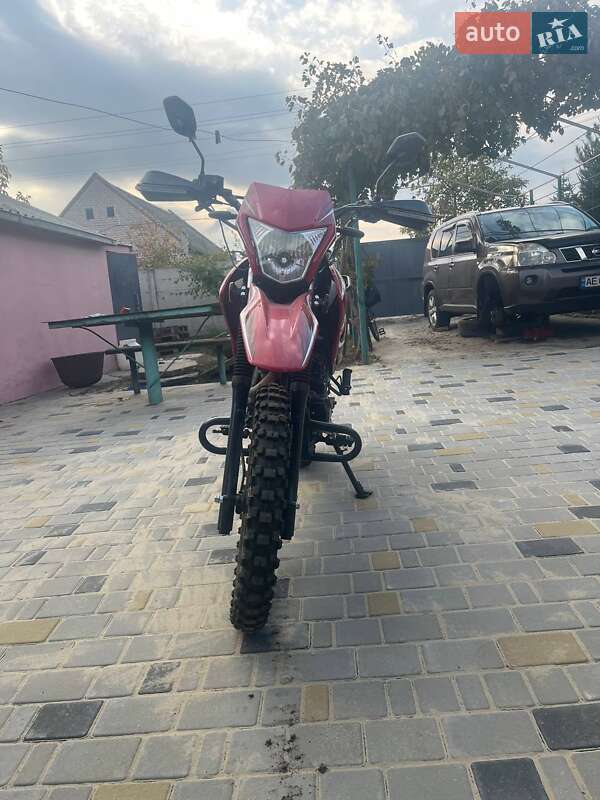 Мотоцикл Внедорожный (Enduro) Spark SP 200D-4 2025 в Соленом фото 6 Мотоцикл Внедорожный (Enduro) Spark SP 200D-4 2025 в Соленом