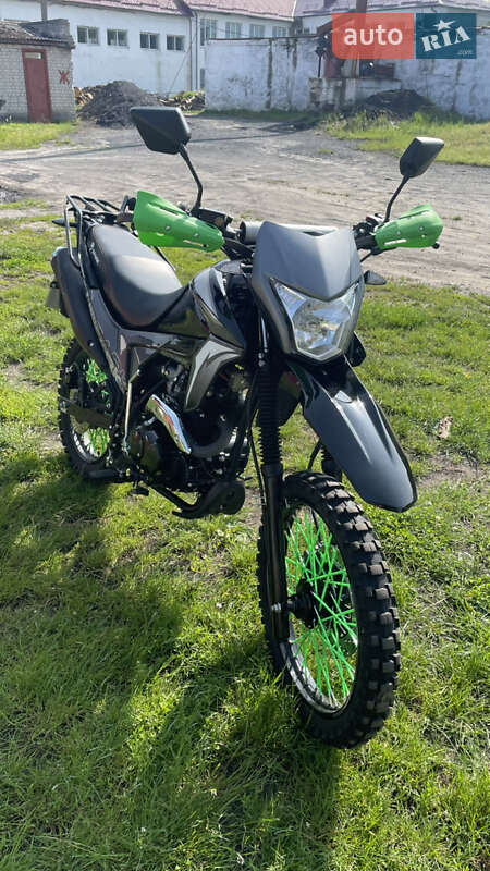 Мотоцикл Внедорожный (Enduro) Spark SP 200D-5B 2023 в 