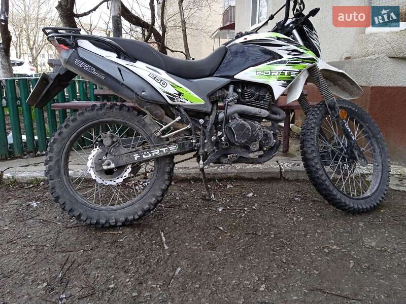 Мотоцикл Спорт-туризм Spark SP 200R-27 2018 в Борщеві