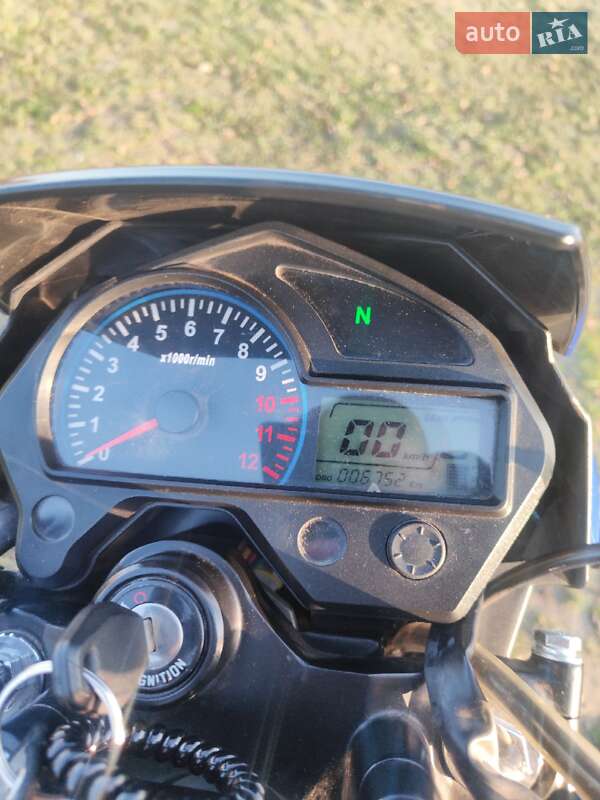 Мотоцикл Без обтекателей (Naked bike) Spark SP 200R-32 2023 в Сурско-Литовском