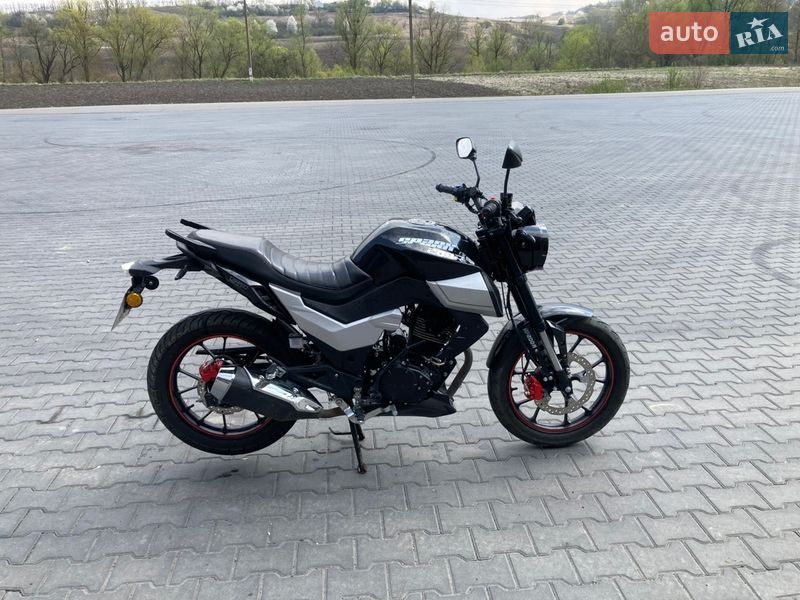 Spark SP 200R-33 2024