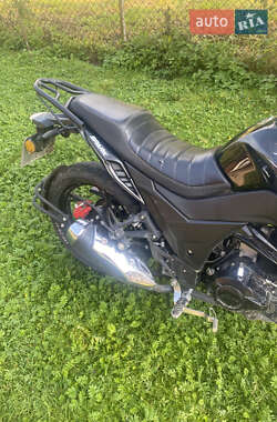 Мотоцикл Классік Spark SP 250R-33 2024 в 