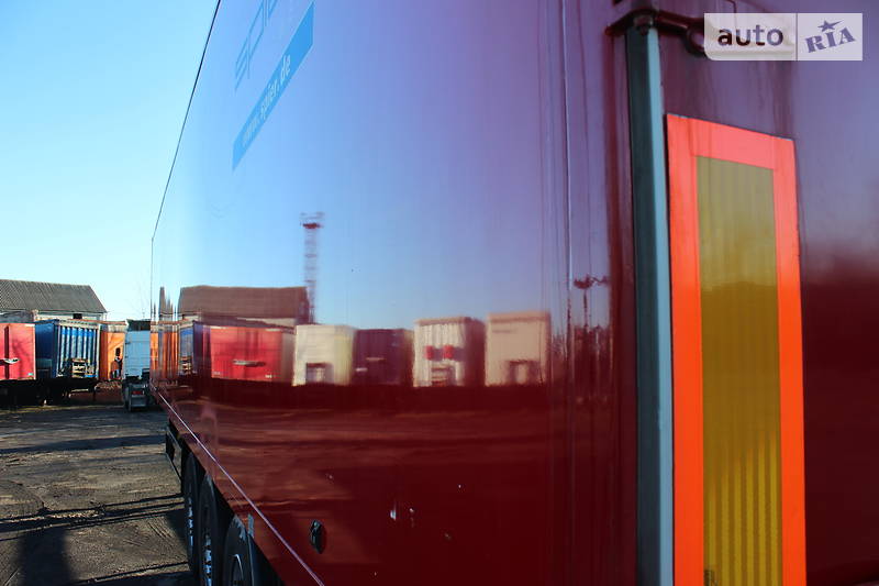 Изотермическая будка Spier AGL 2002 в Хусте