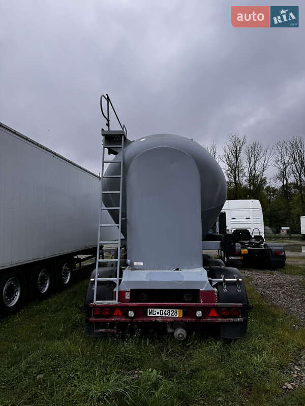 Цементовоз Spitzer SF 1994 в Чернівцях