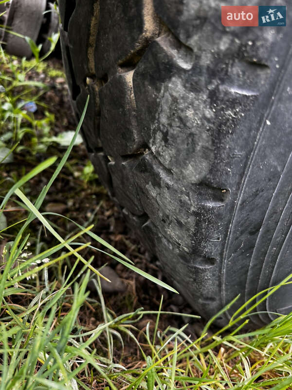 Цементовоз Spitzer SF 1994 в Чернівцях