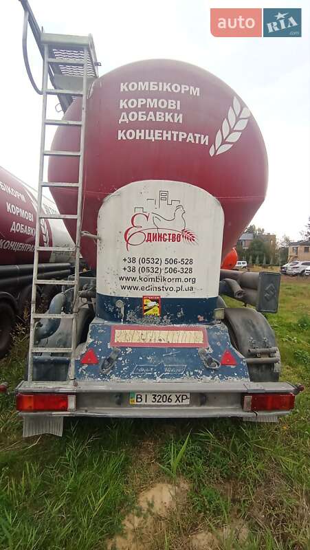 Цистерна полуприцеп Spitzer SF 2002 в Полтаве