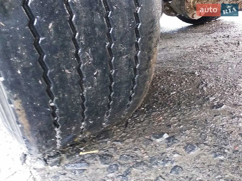 Цистерна напівпричіп Spitzer SF 2006 в Луцьку фото 12 Цистерна напівпричіп Spitzer SF 2006 в Луцьку