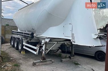 Цементовоз Spitzer Silos 1994 в Черкасах
