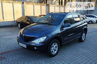 Позашляховик / Кросовер SsangYong Actyon 2011 в 
