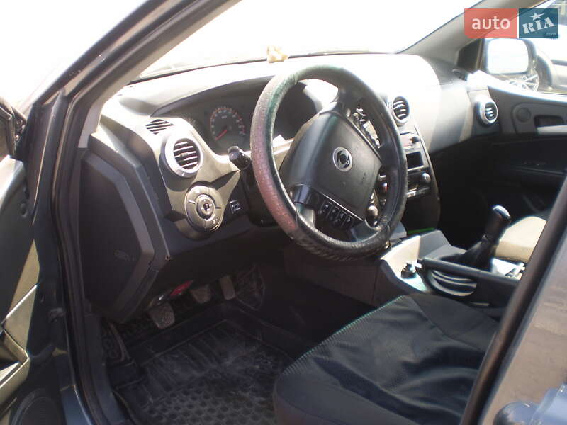 Внедорожник / Кроссовер SsangYong Actyon 2010 в Каменском фото 4 Внедорожник / Кроссовер SsangYong Actyon 2010 в Каменском