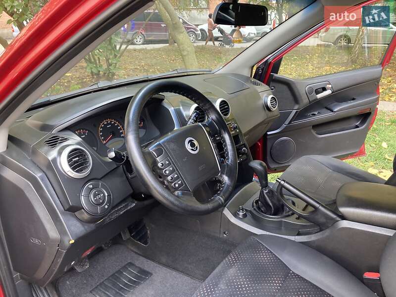 Внедорожник / Кроссовер SsangYong Actyon 2010 в Полтаве