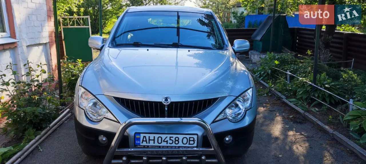 2010 SsangYong Actyon - мініатюра 10