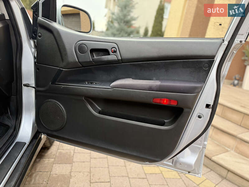 Позашляховик / Кросовер SsangYong Actyon 2008 в Тернополі