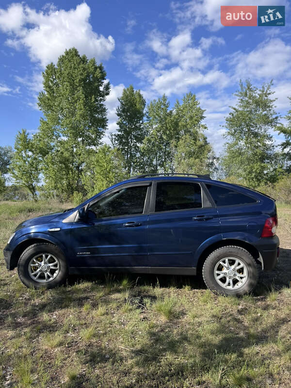 Позашляховик / Кросовер SsangYong Actyon 2012 в Києві