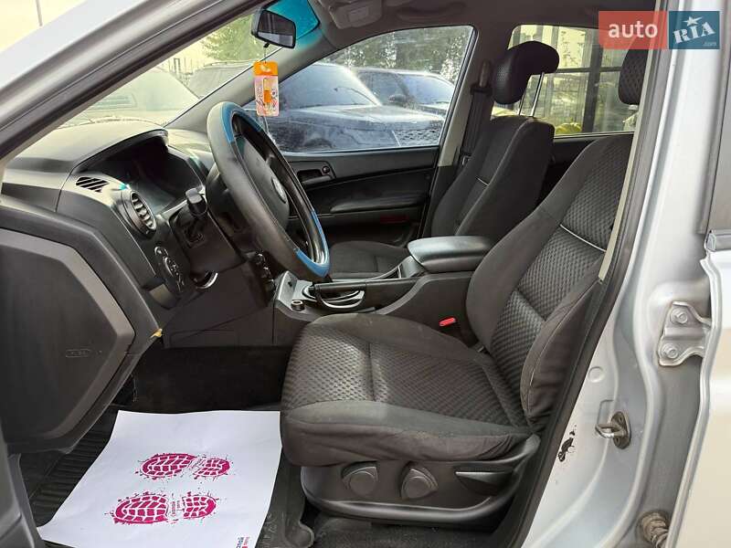 Внедорожник / Кроссовер SsangYong Actyon 2008 в Киеве