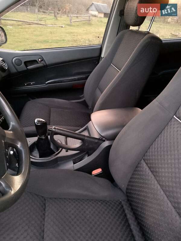 Внедорожник / Кроссовер SsangYong Actyon 2007 в Самборе фото 18 Внедорожник / Кроссовер SsangYong Actyon 2007 в Самборе