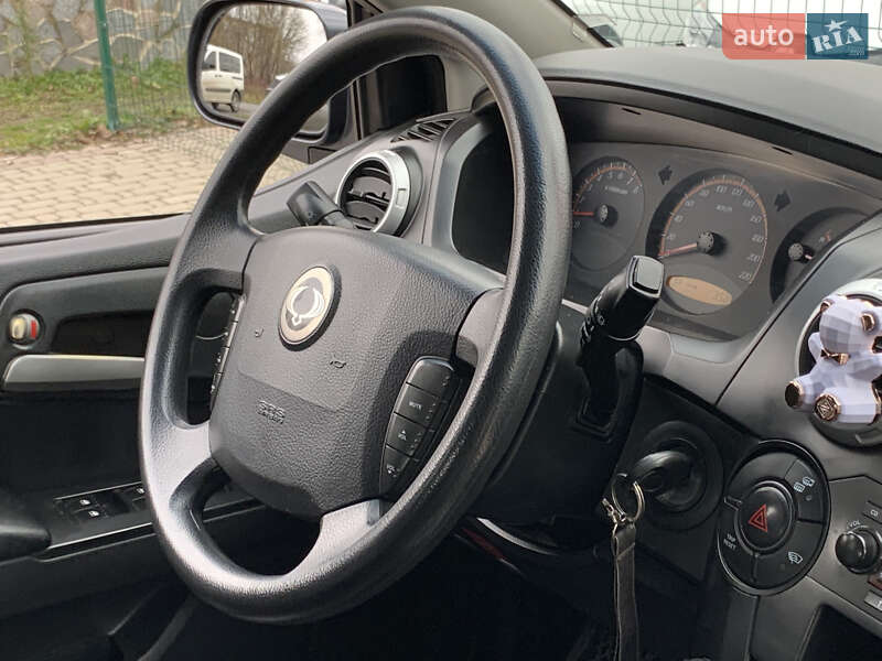 Позашляховик / Кросовер SsangYong Actyon 2008 в Бердичеві