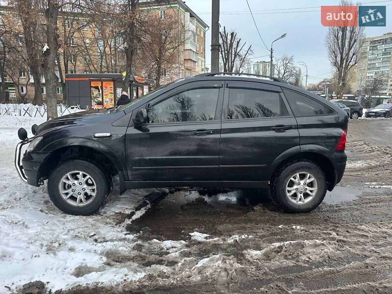 Позашляховик / Кросовер SsangYong Actyon 2011 в Києві